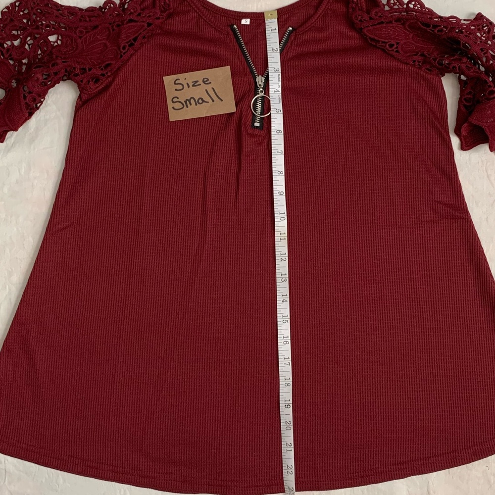 🎉🎉NWOT🎉🎉 Burgundy Blouse Soft Medium-weight Thermal material Loose Fitting😊 - Picture 9 of 9
